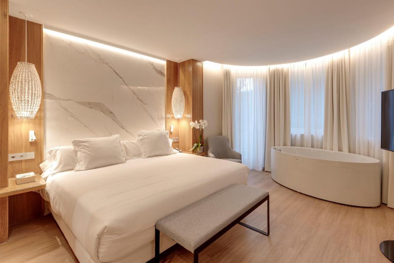 Suite Hammam Hydromassage Bathtub Sauna Terrace