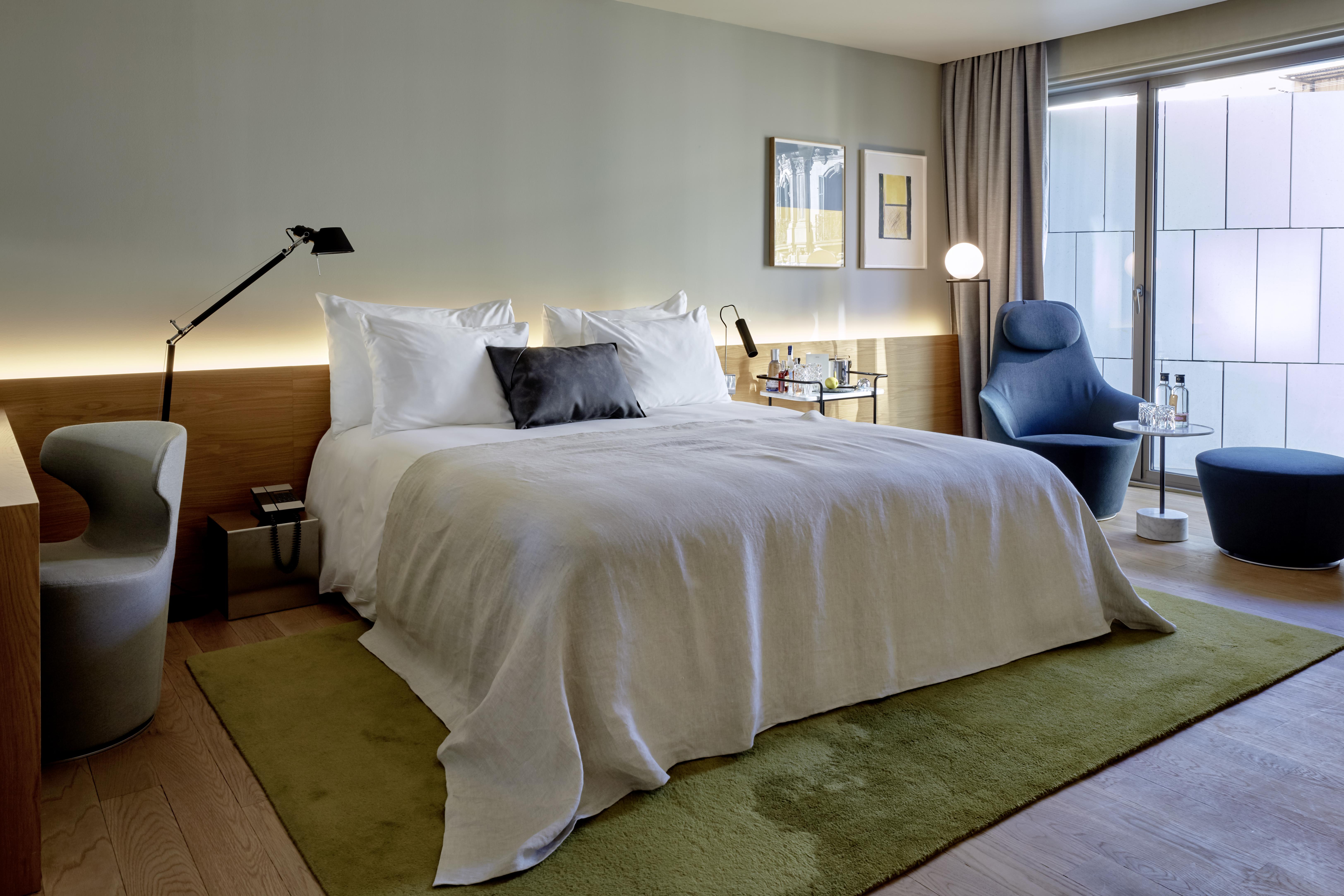 Large Double or Twin Room