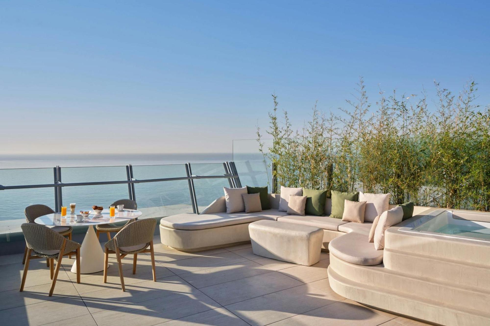 Onada King Suite Seafront View Terrace